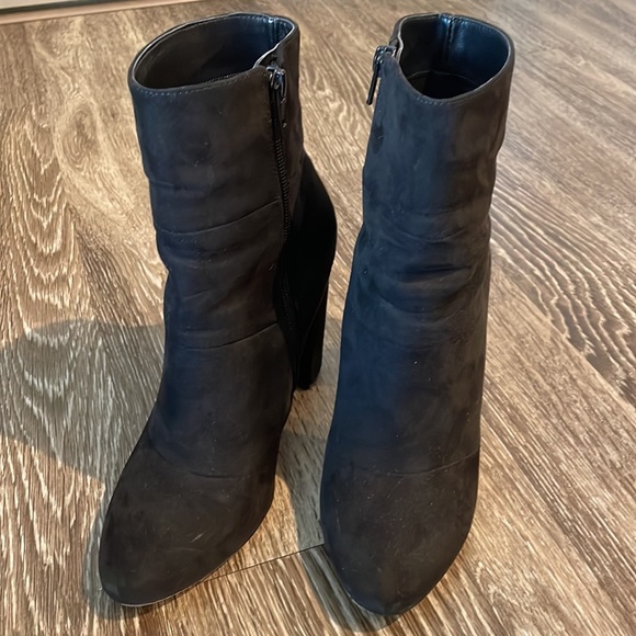 BCBGeneration - Picture 2 of 6